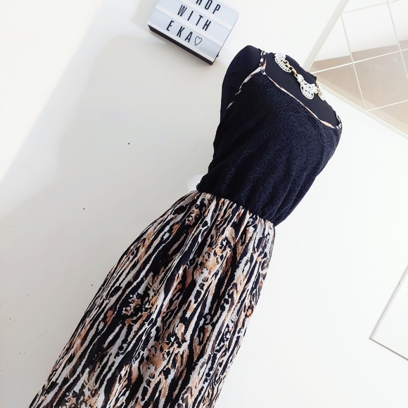 Dresses & Skirts - Animal print summer dress